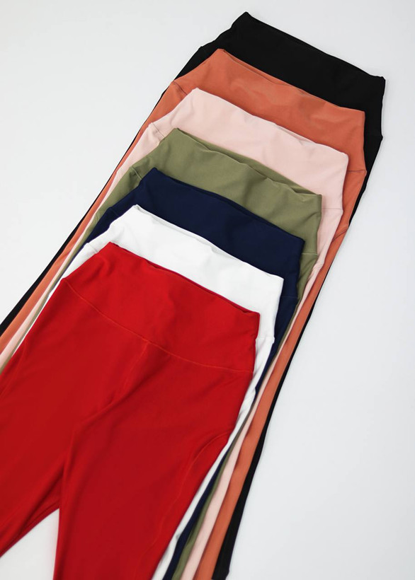 رنگبندی لگ ورزشی زنانه برشدار alo جنس غواصی