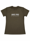 تیشرت ورزشی زنانه Nike Pro فلامنت سوزنی رنگ زیتونی مناسب بدنسازی و هوازی